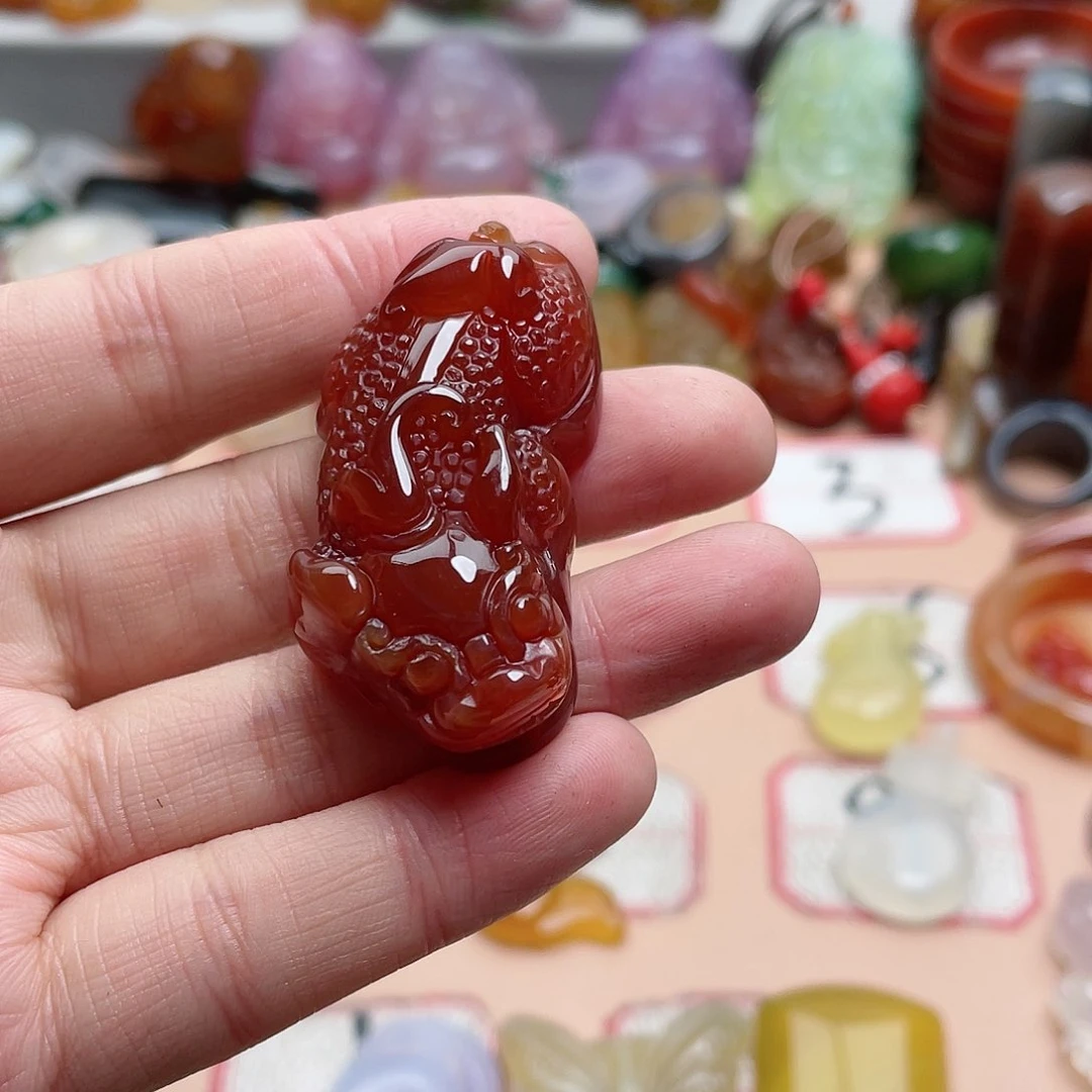 玛瑙/玉髓颈饰合金察*儿