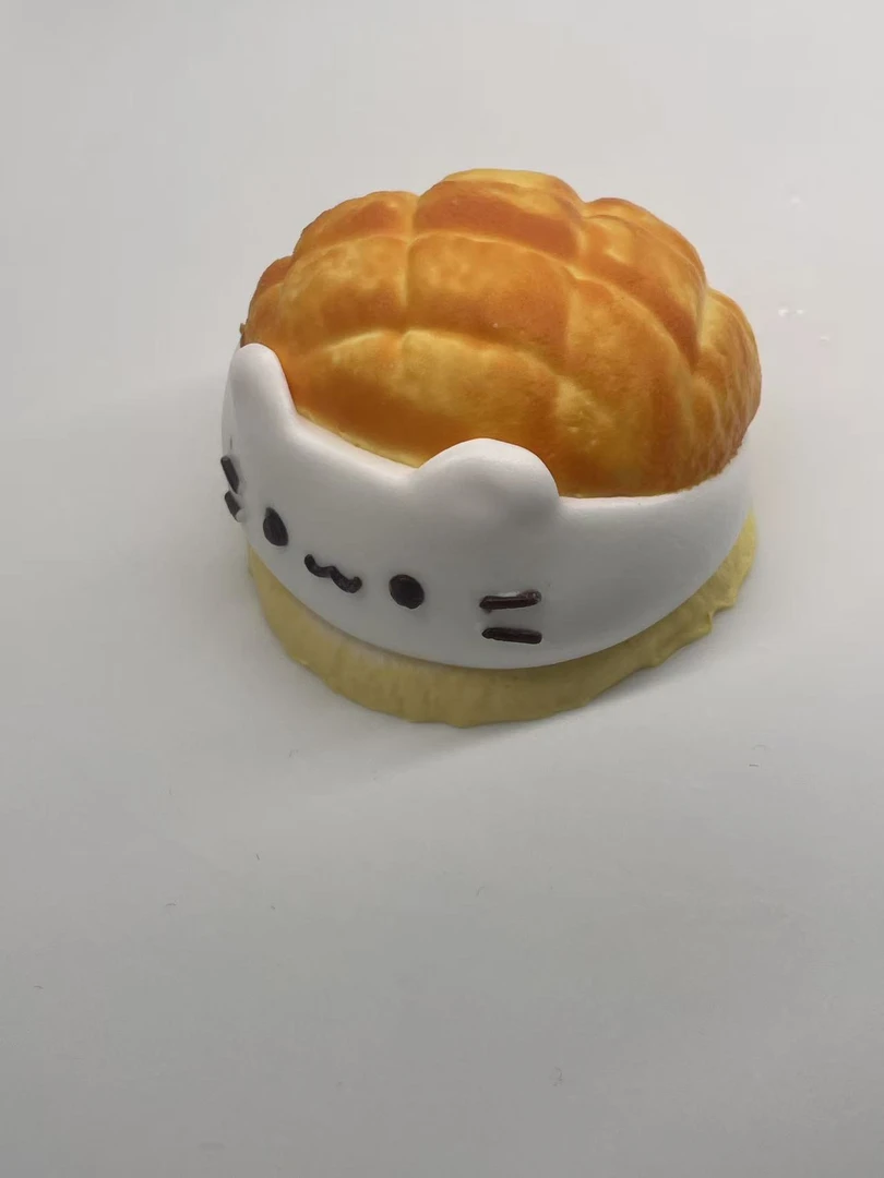食品级硅胶纯手工制作-小猫菠萝包（默认微瑕）