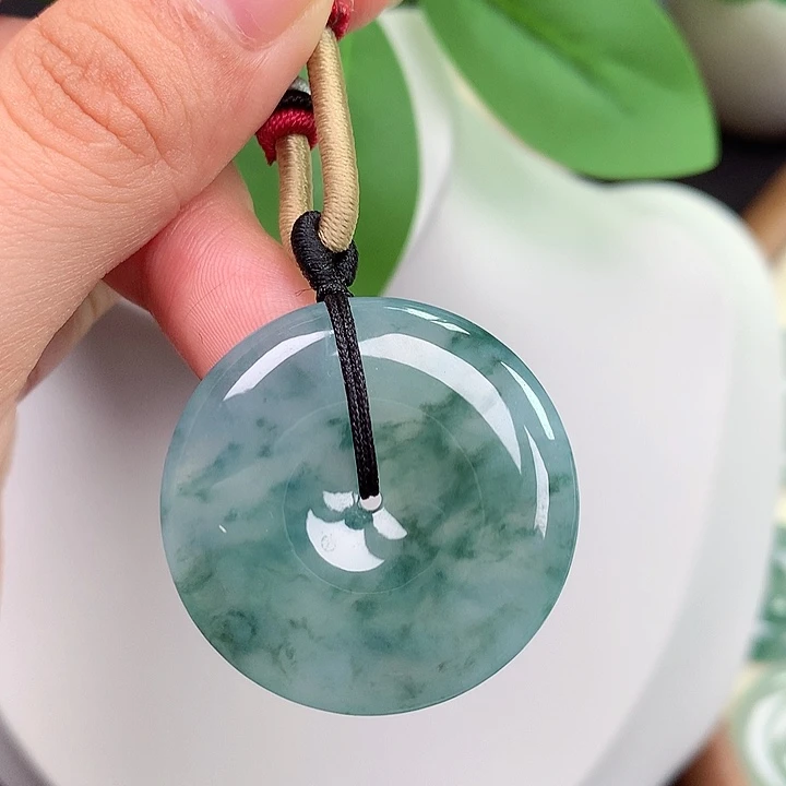 颈饰未镶嵌翡翠平安扣 32.2x5.7mm