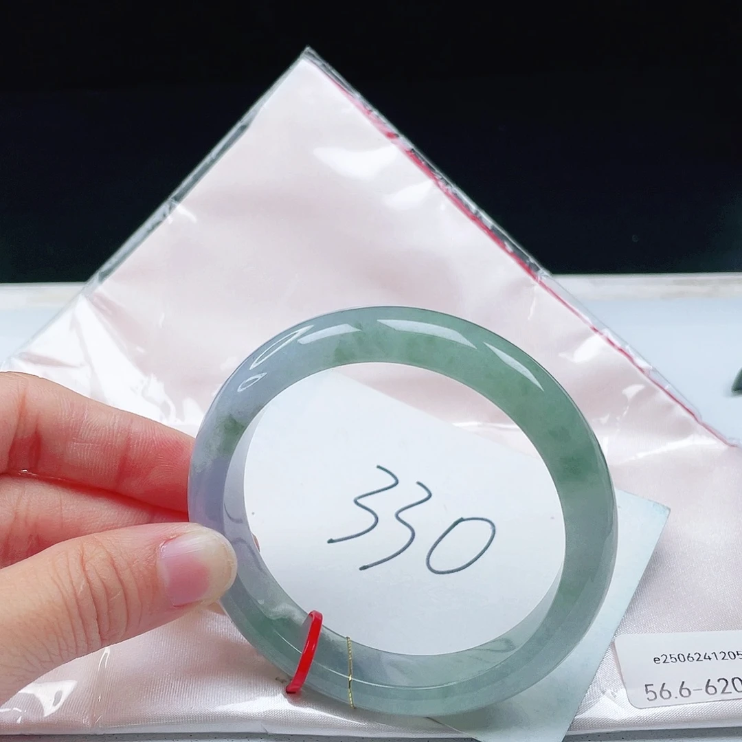 翡翠未镶嵌手镯56+正圈