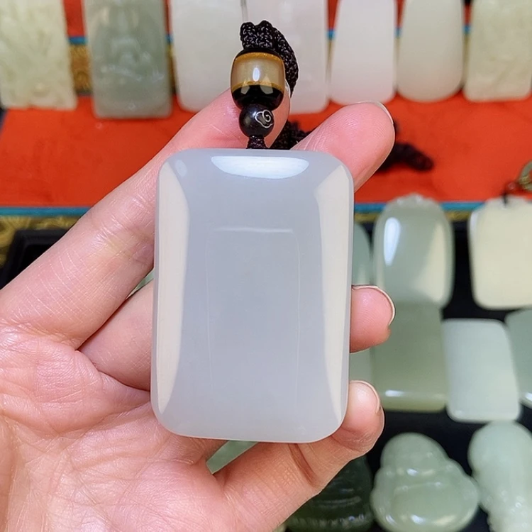 【闪购商品】颈饰未镶嵌和田玉