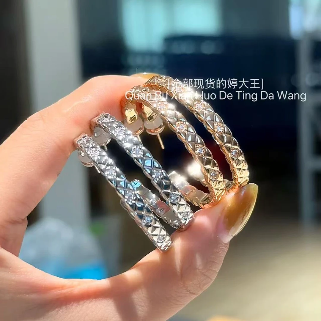 铜合金合成锆石耳饰 【精工镶钻格菱纹耳圈耳环】