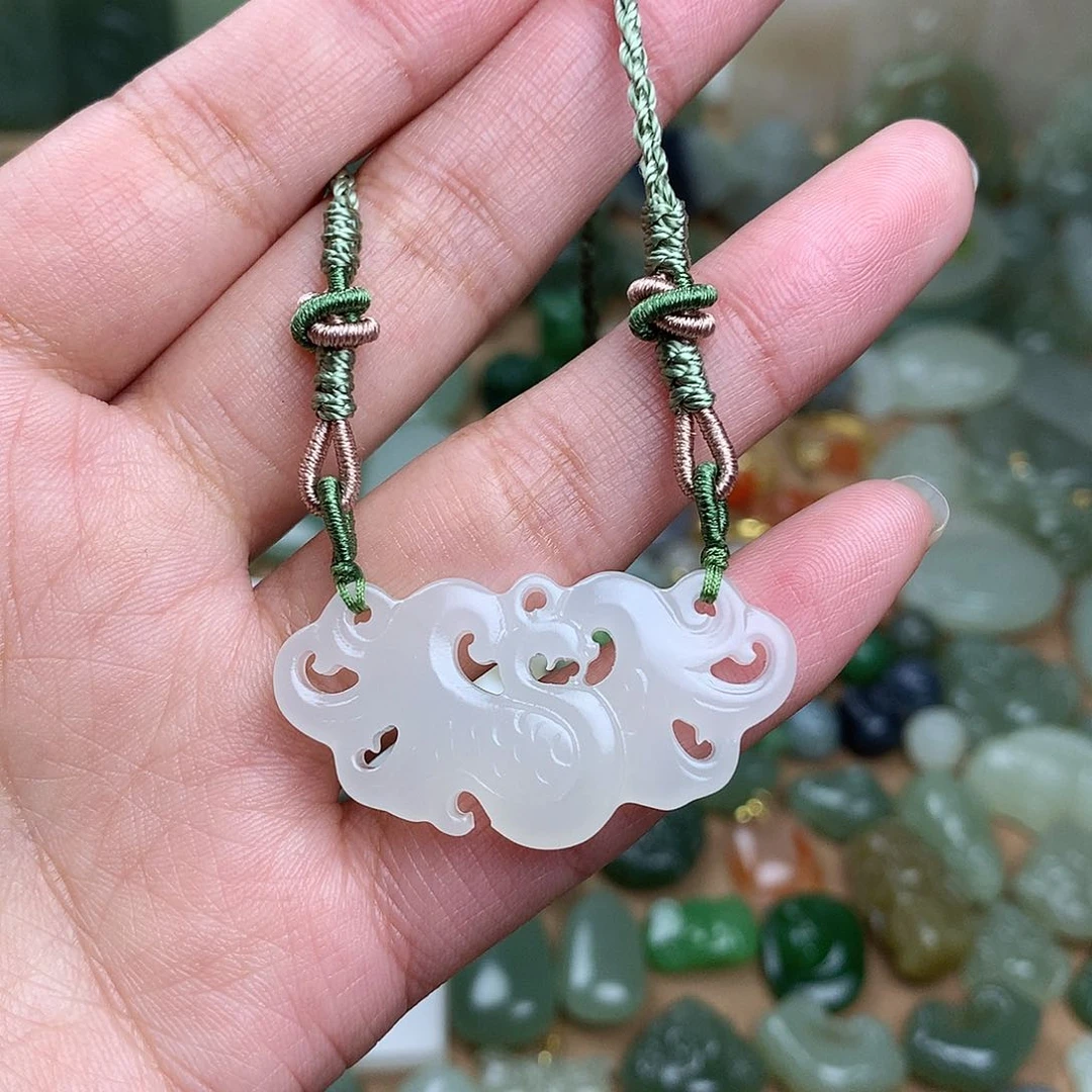 和田玉吊坠未镶嵌