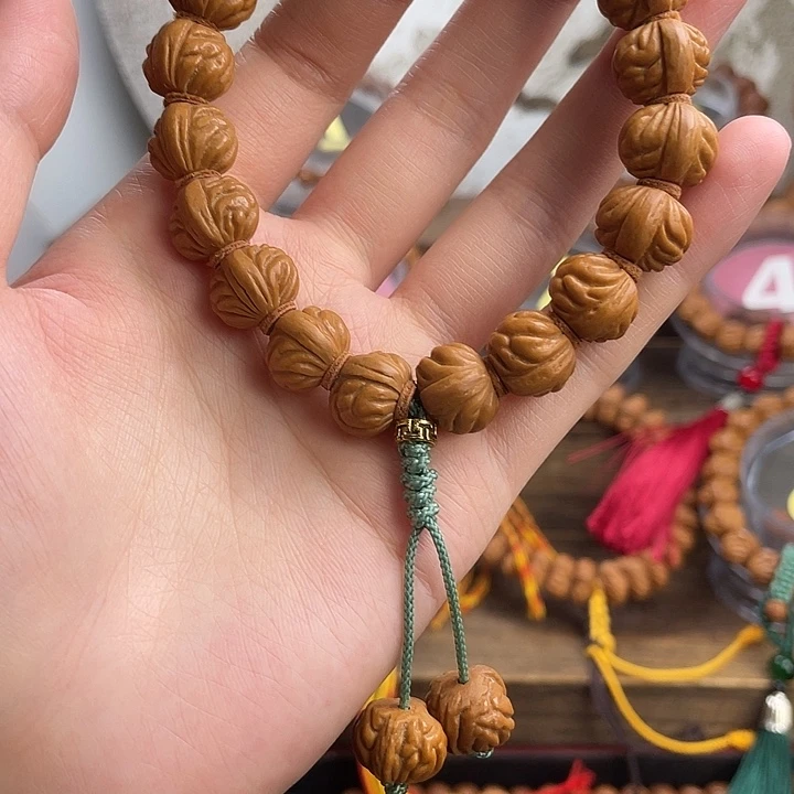 文玩核桃吊坠14小金豆