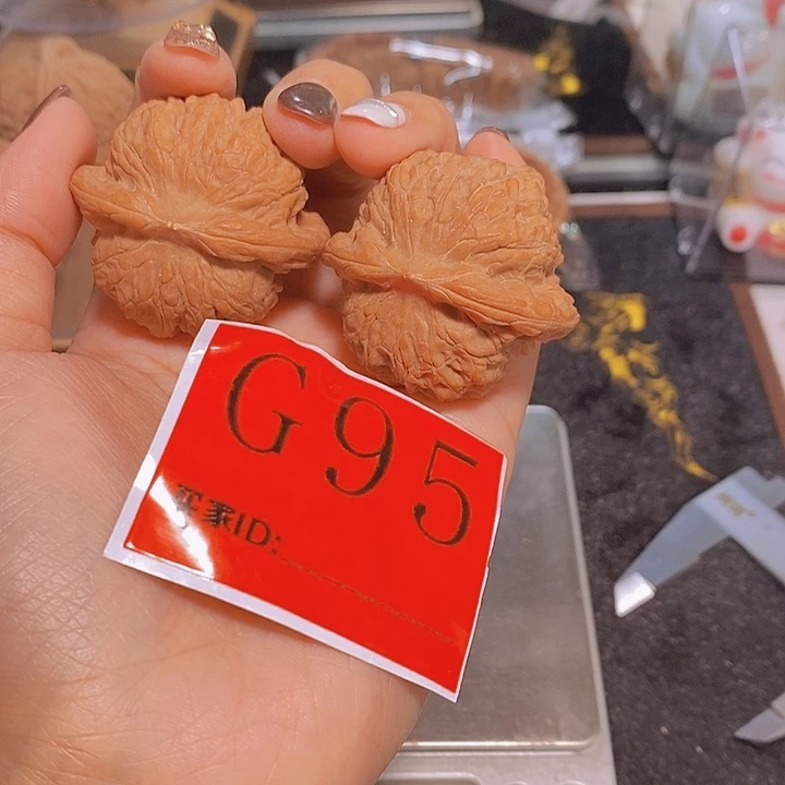 吊坠文玩核桃血麒麟42