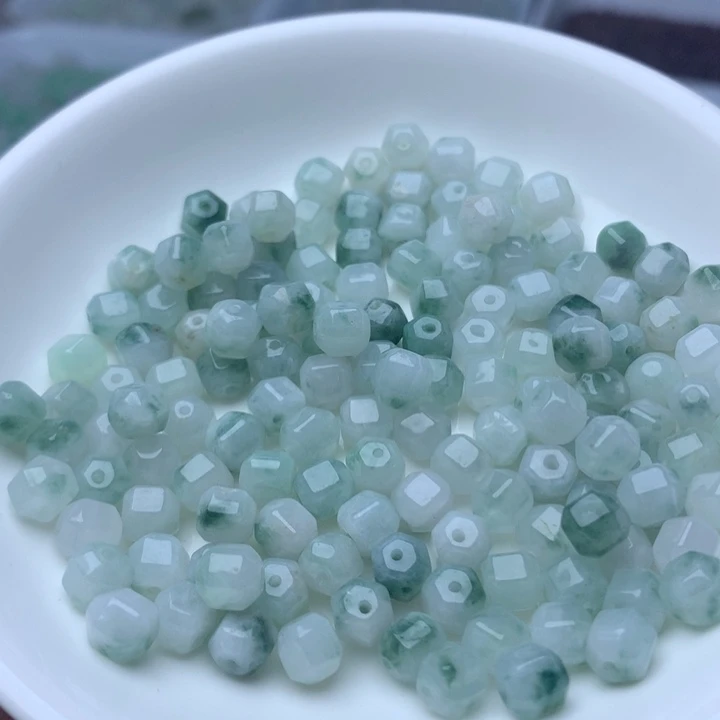 散珠翡翠卡6冰飘花六棱珠20个