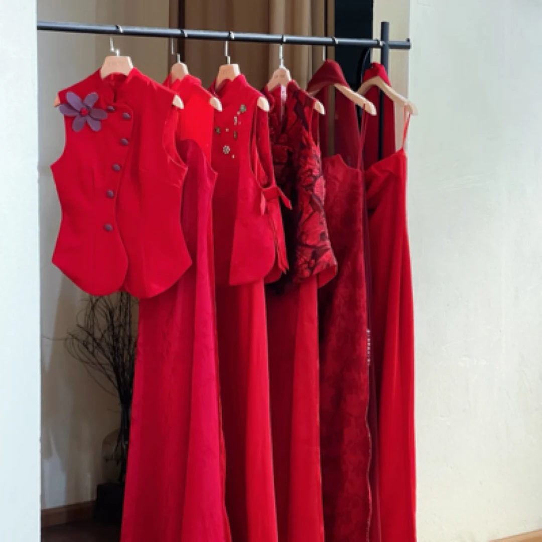 气质订婚旗袍租赁加订婚化妆造型