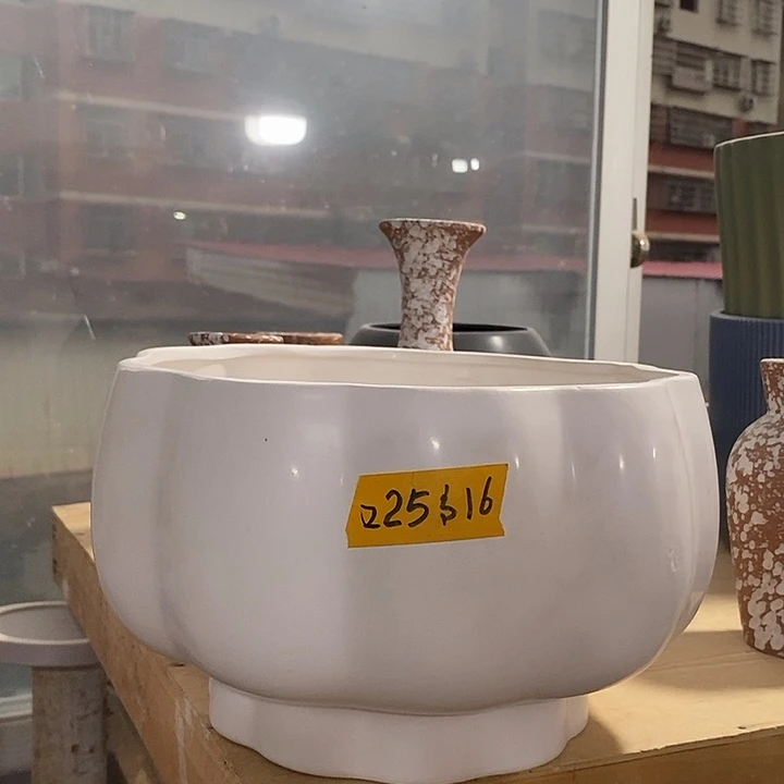 摆件陶盆有孔 微瑕介意勿拍