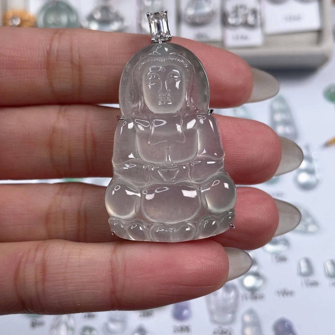 颈饰18K金镶嵌翡翠