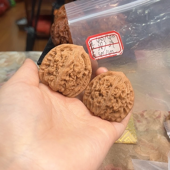 把件文玩核桃望月