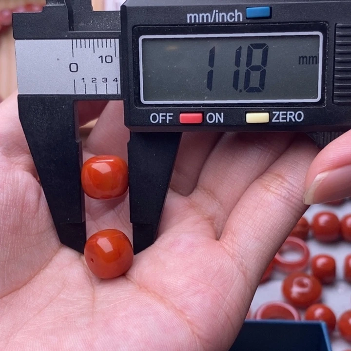 南红玛瑙配饰未镶嵌九**少微瑕