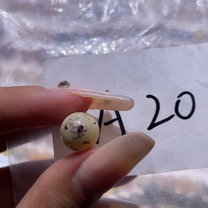 琥珀未镶嵌裸石11福利