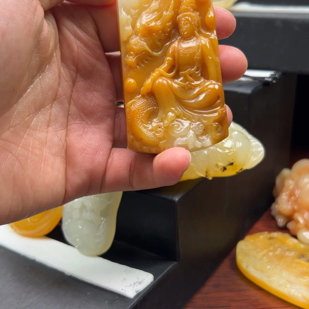 石英质玉（黄龙玉）未镶嵌多样性发货，发其一