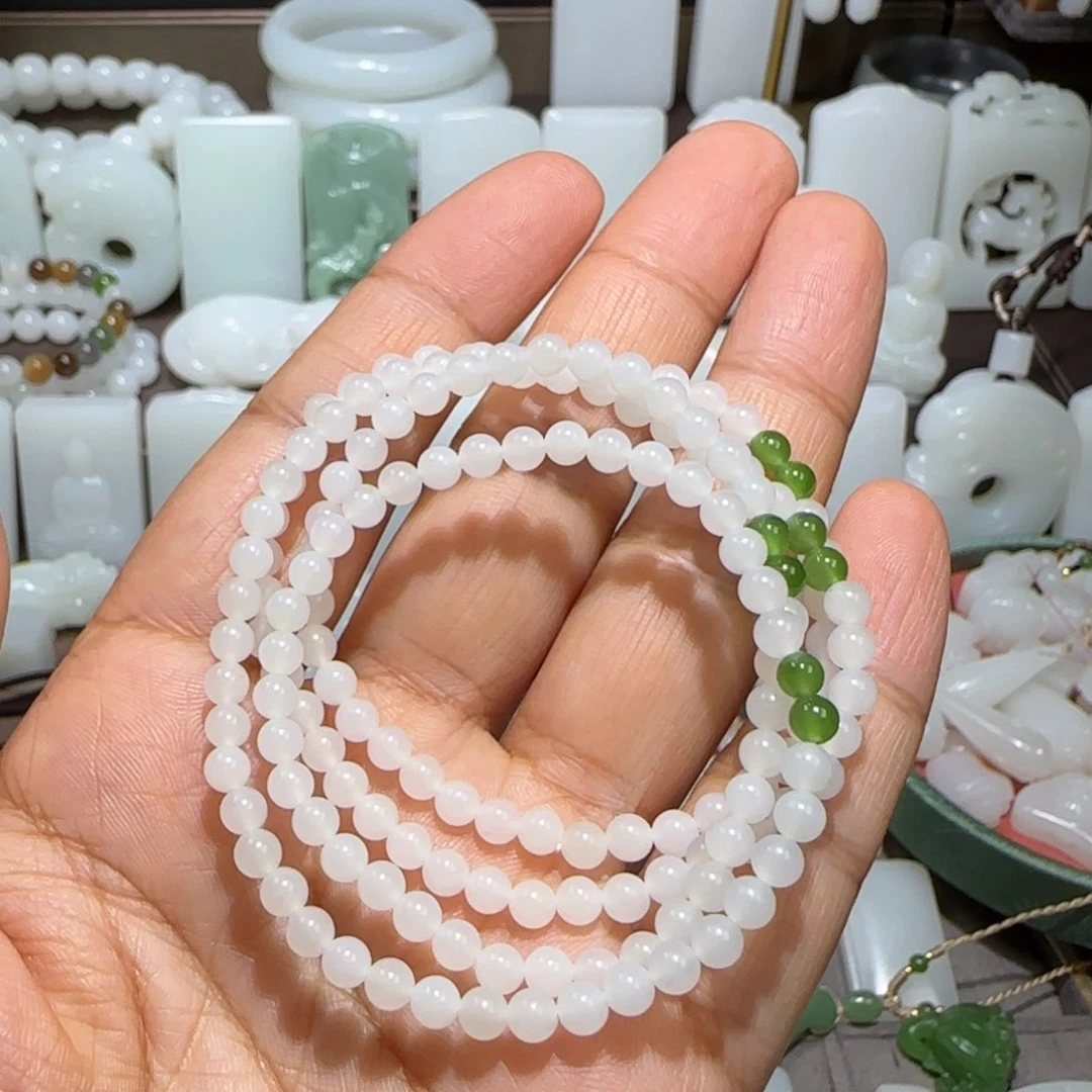 和田玉颈饰未镶嵌