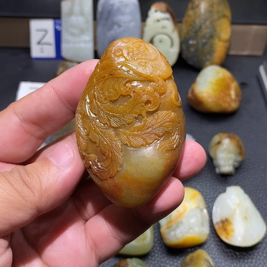 用***5和田玉未镶嵌颈饰定制