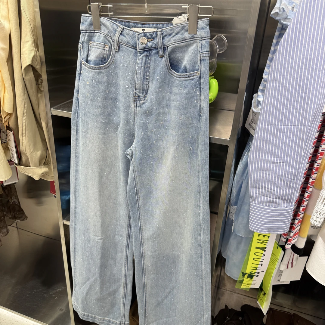 浅蓝色钻钻牛仔阔腿裤