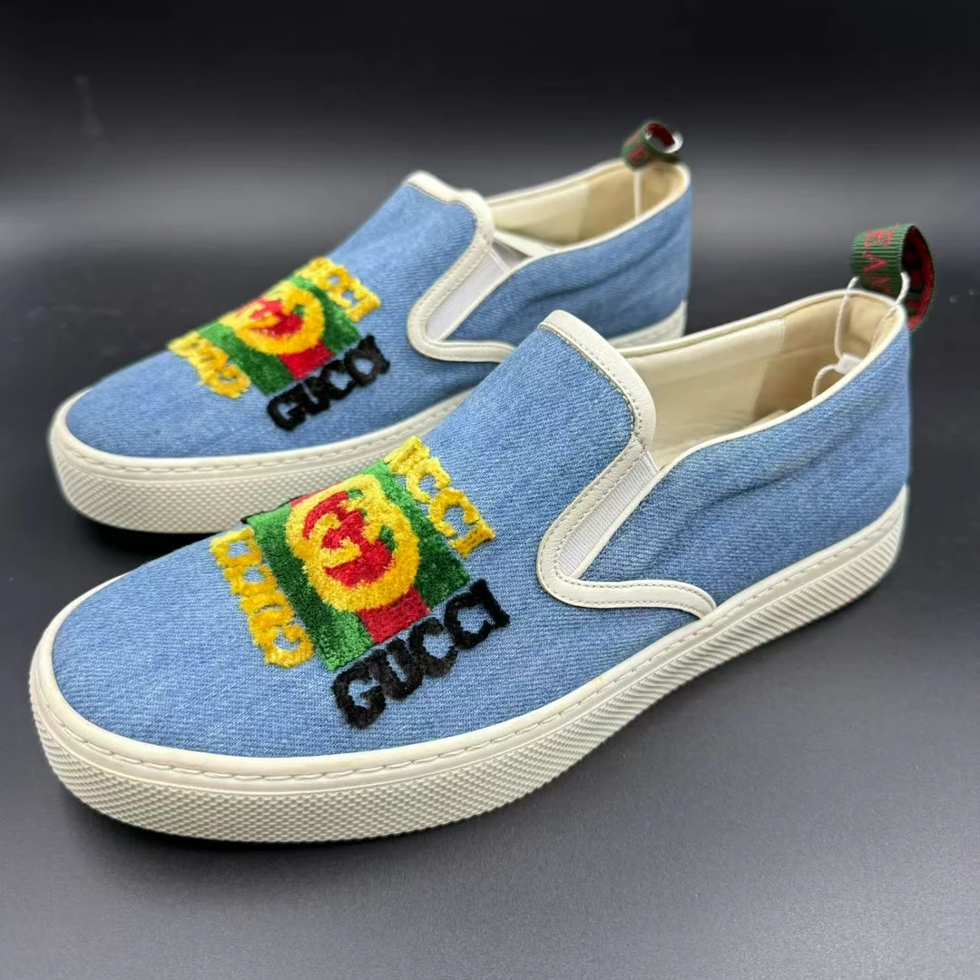 95新 GUCCI/古驰 男士天蓝色徽标一脚蹬板鞋 42码 lb503