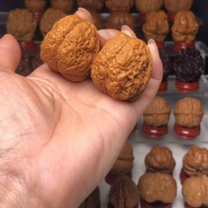 文玩核桃吊坠3蚂蚁开背蟾