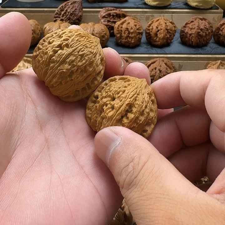 桃核把件蓟县绣球 全品无修