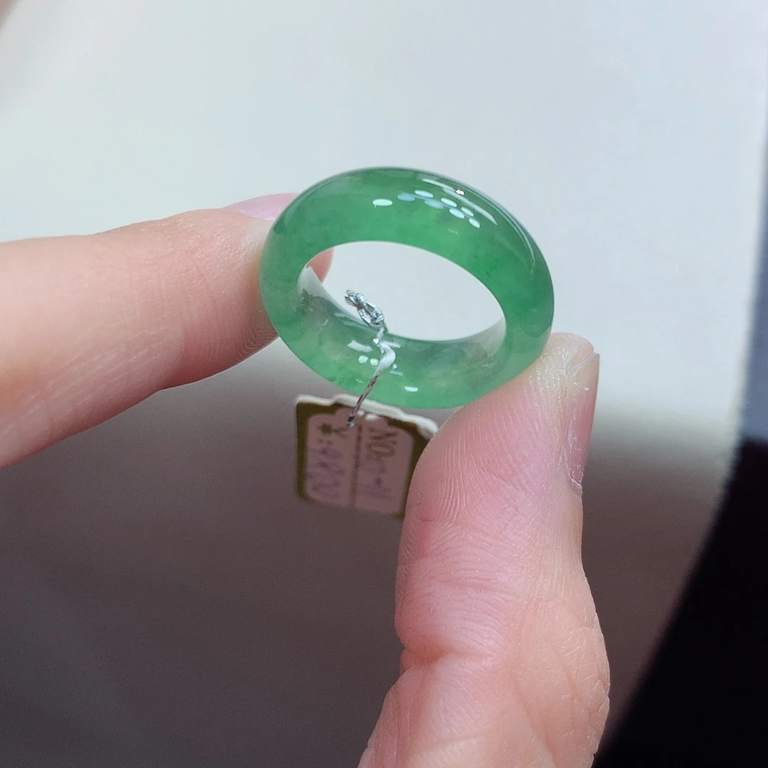 翡翠未镶嵌戒指10-11号