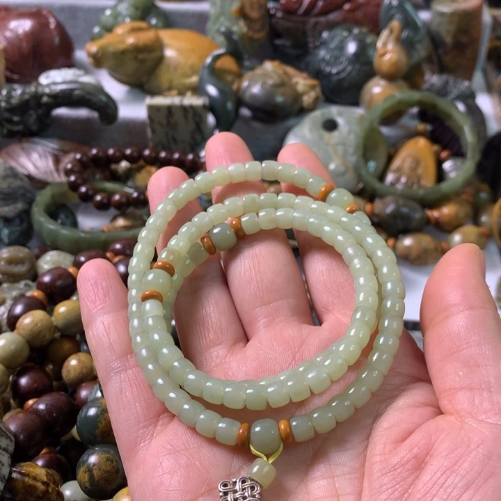 未镶嵌岫岩河磨玉（透闪石质玉）把件