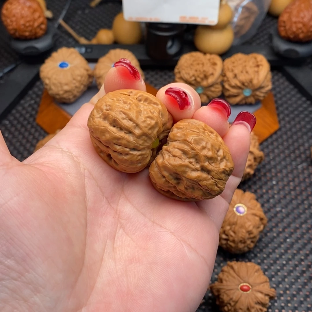 文玩核桃把件蛤蟆34边38肚漏