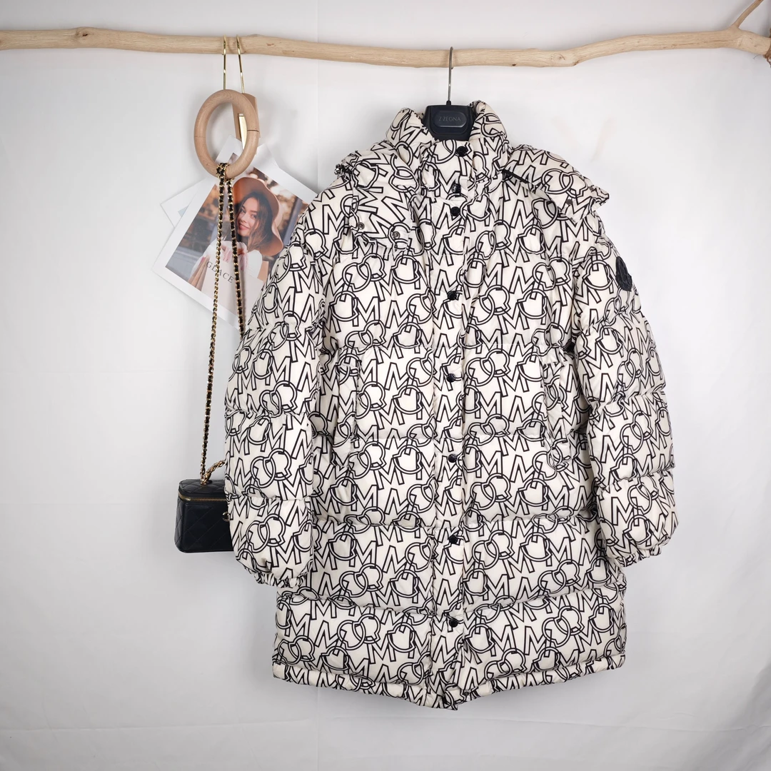 99新 MONCLER  海囤J/蒙口上衣/3码/dd61611