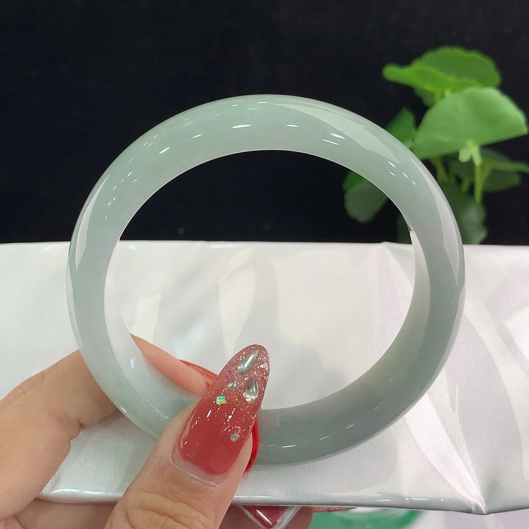 翡翠手镯未镶嵌正62.4