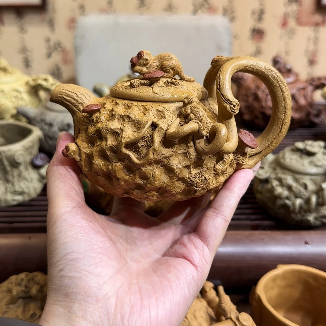 紫砂茶壶猴子供春