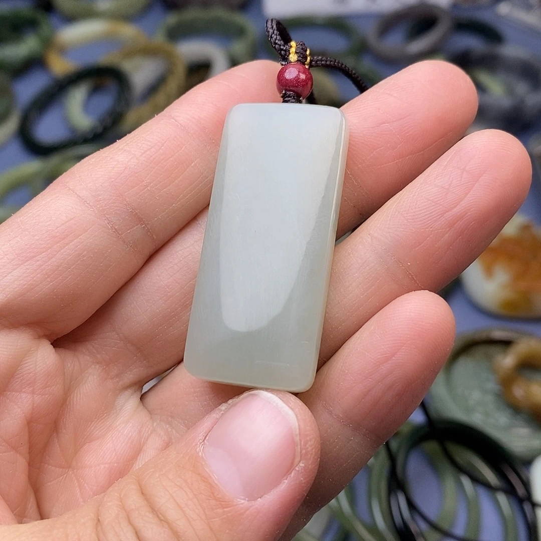 和田玉（青白玉）未镶嵌颈饰20*45mm尺寸