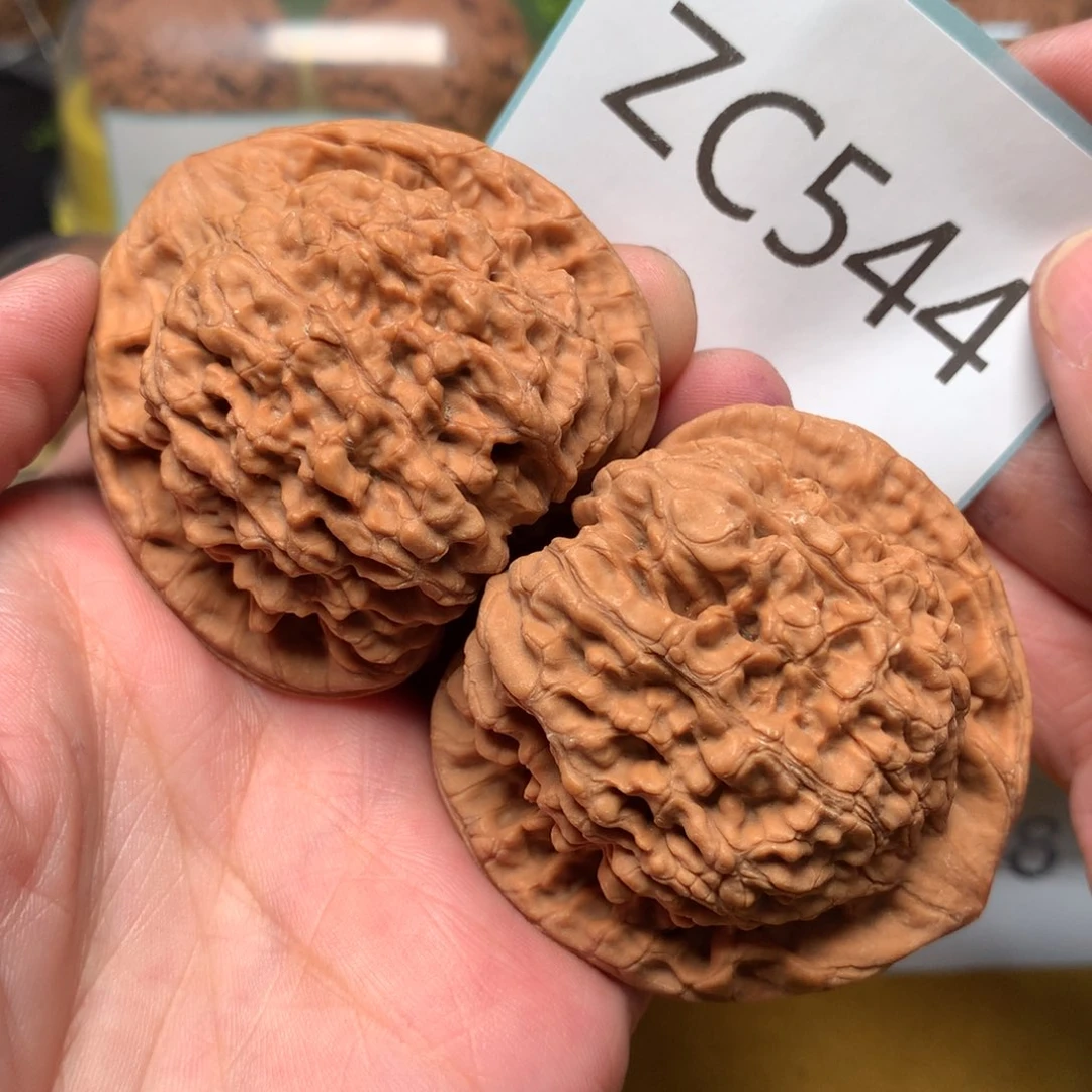 文玩核桃把件牧**生麒麟官帽51