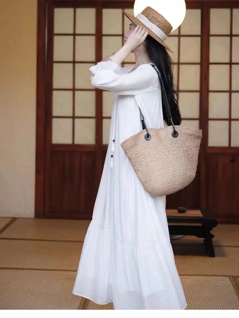 白色长袖仙女款连衣裙女2025春季新款法式复古温柔风度假长裙