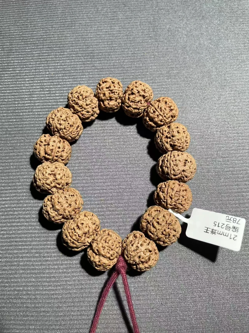 21mm蜂王编号215