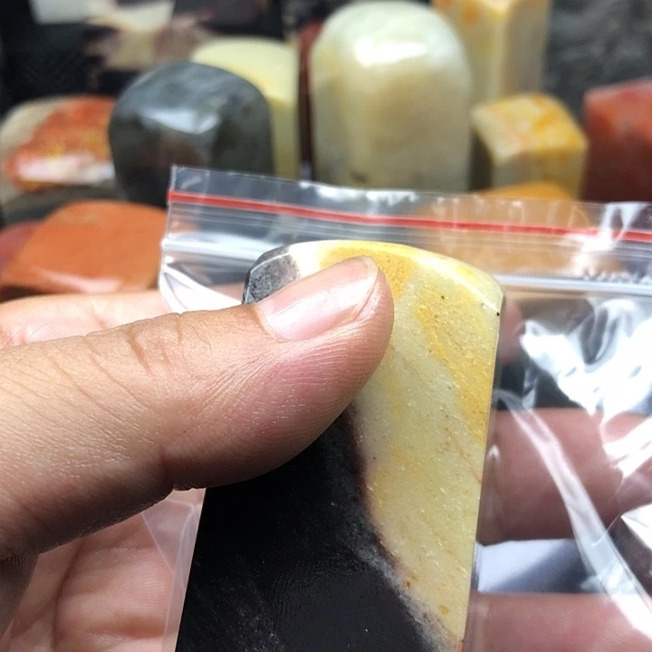 V***y昌化石印石我在这里等着你们