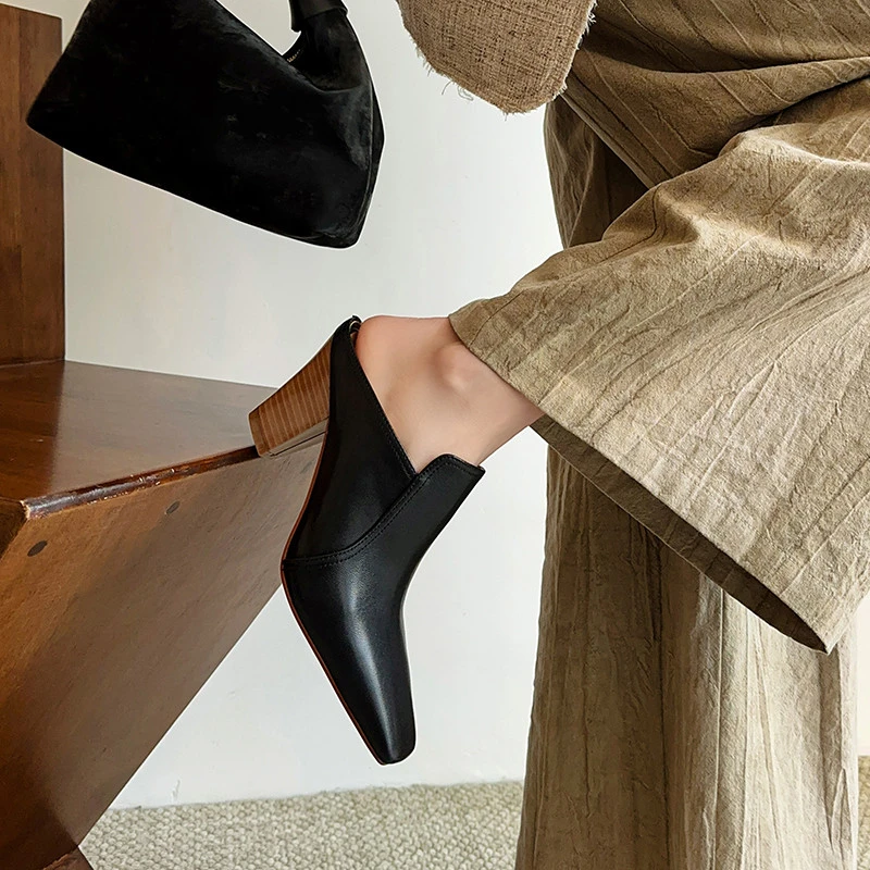 高档红色包头凉拖女夏新款真皮高跟粗跟时装鞋半拖无后跟外穿拖鞋