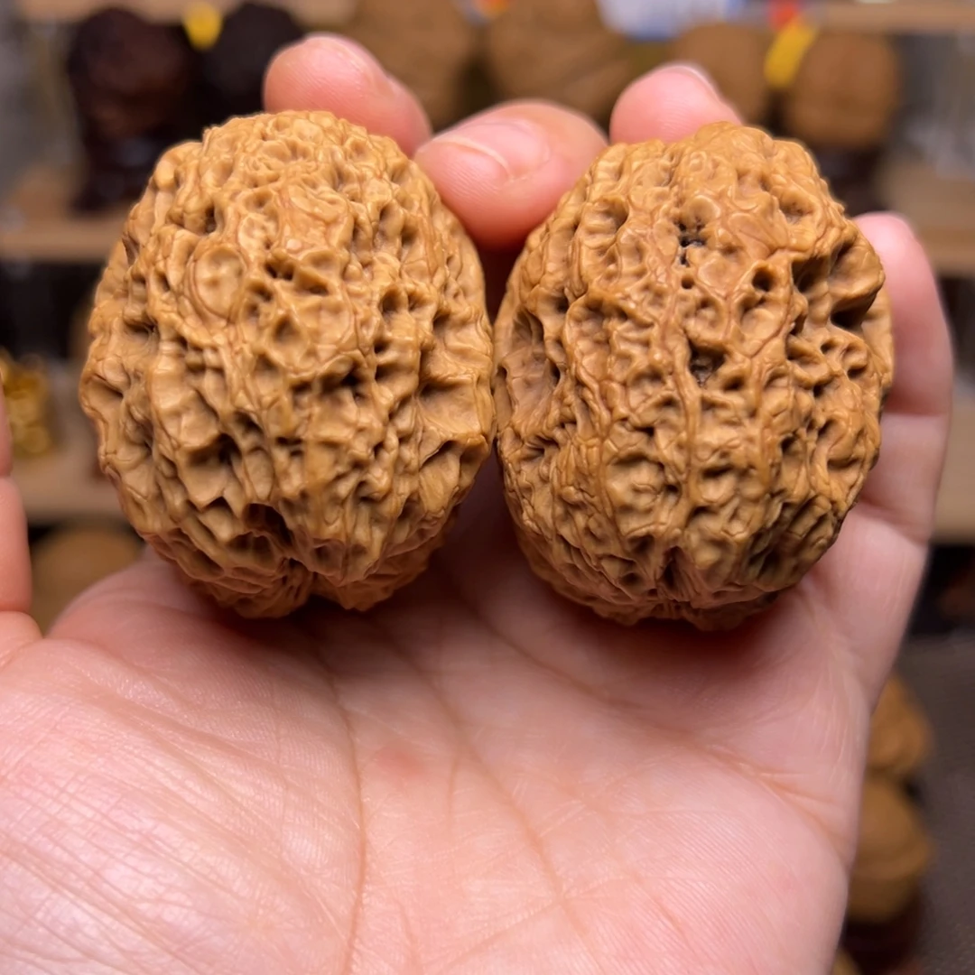 文玩核桃把件34w虎头蟾49尺80克