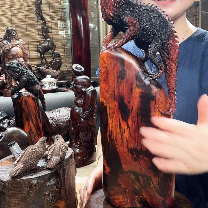 亿***前交趾黄檀（大红酸枝）