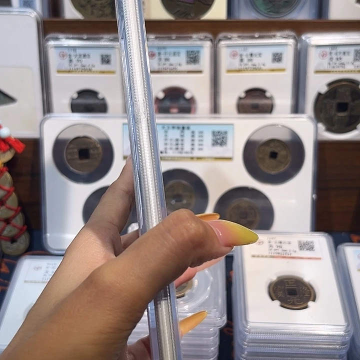 铜Ｑ11111保真保老88分刀