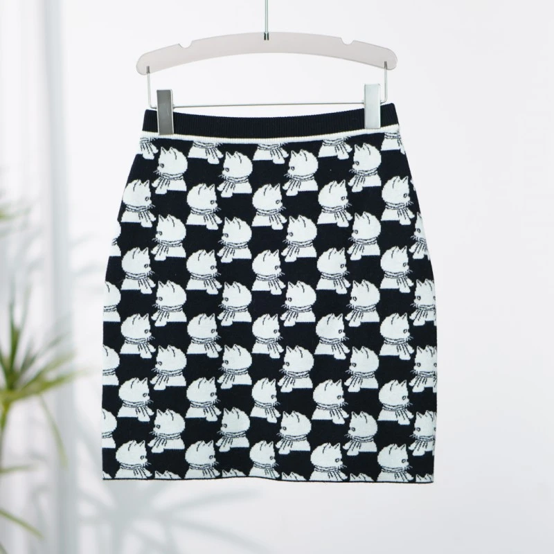 艾系列  HD292  女装时尚撤柜针织半身裙黑色猫咪M76C4302