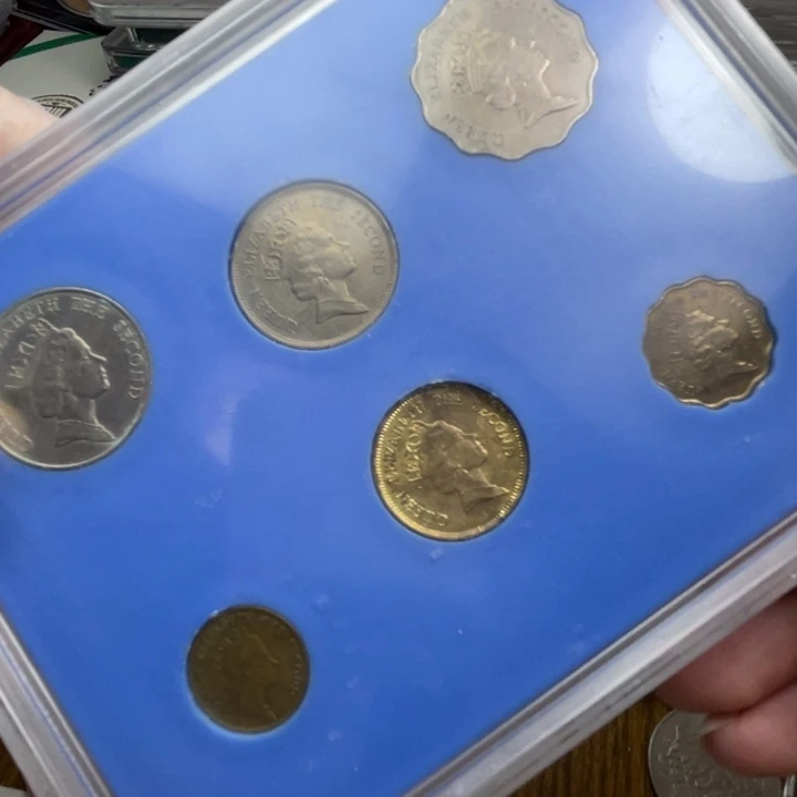 其他普通金属香港早期硬币一组