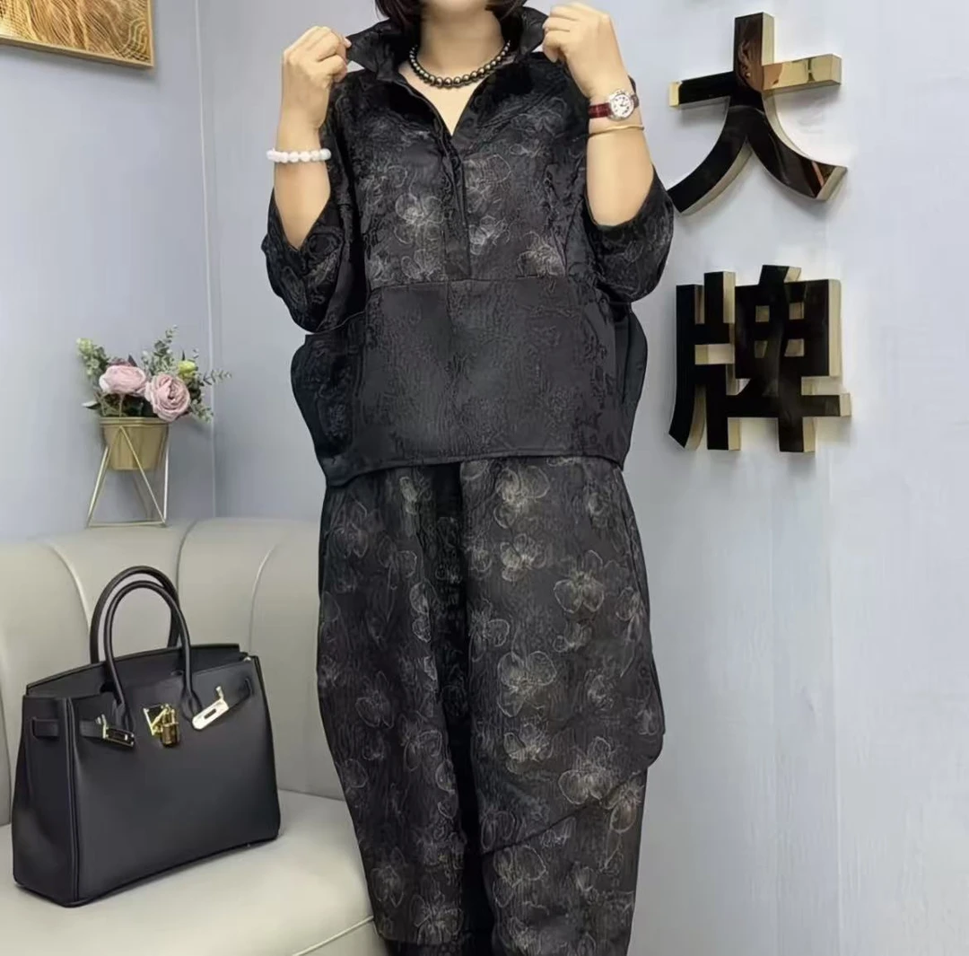 常规款印花中老年女装二件套复古休港风