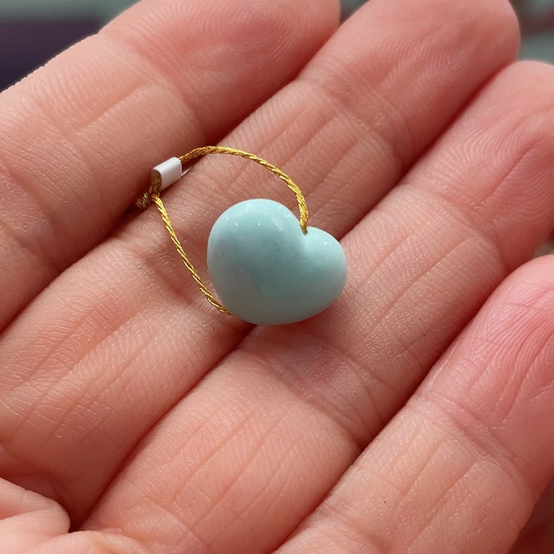 绿松石颈饰未镶嵌