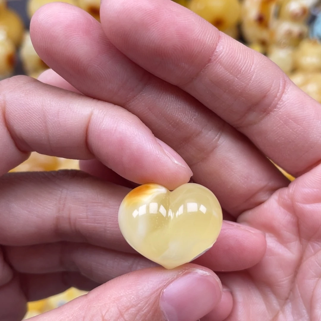 裸石琥珀未镶嵌蜜蜡