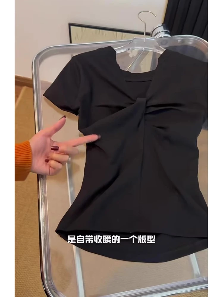 黑色一字肩三穿短袖t恤女2025新款夏季露肩v领小众设计感修身上衣