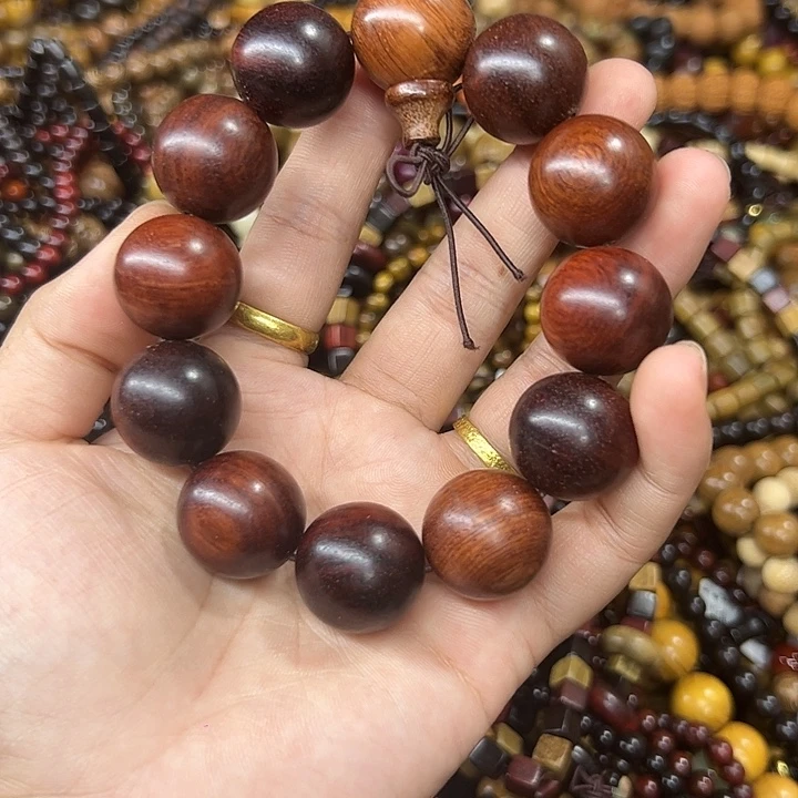 维腊木（绿檀）无事牌