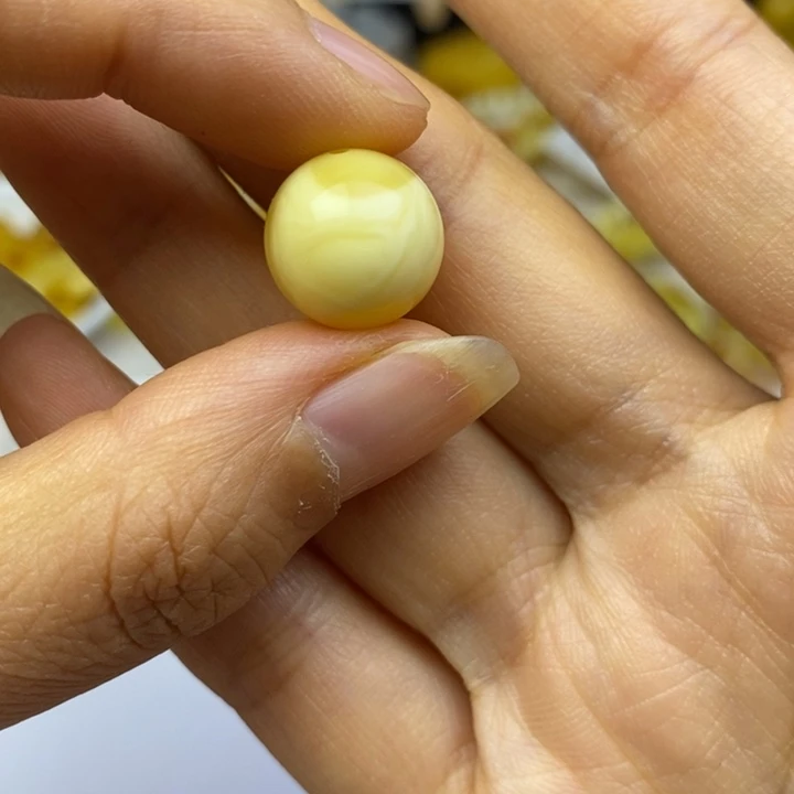 沁***蓝裸石蜜蜡未镶嵌微微瑕