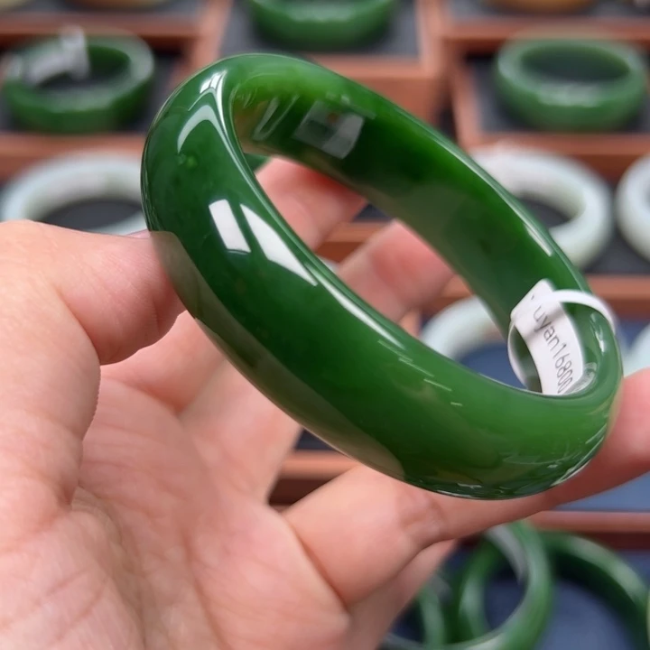 未镶嵌手镯和田玉（碧玉）5758