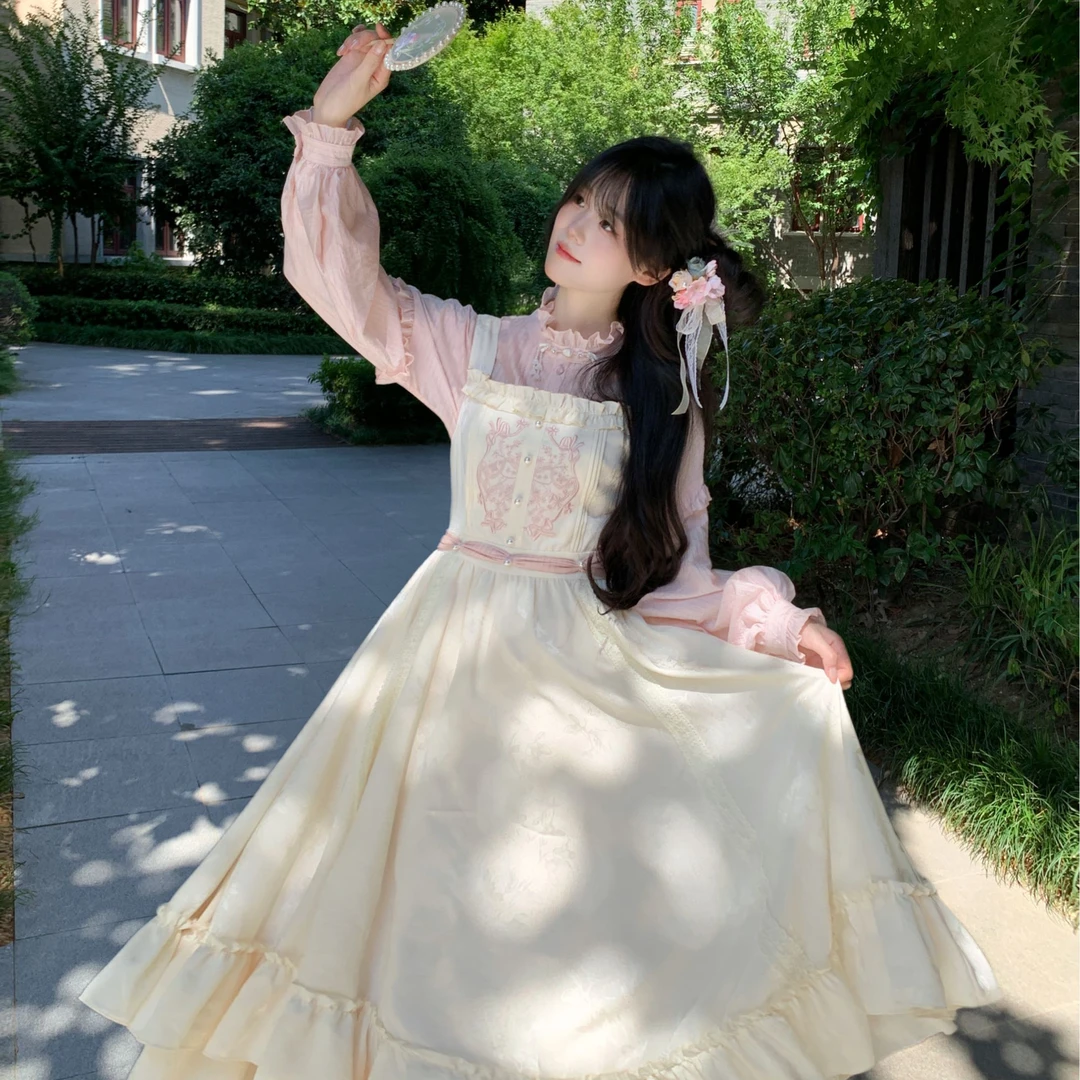 Blovelan一捧秋甜 少女感甜美花边衬衫+国风元素刺绣吊带裙