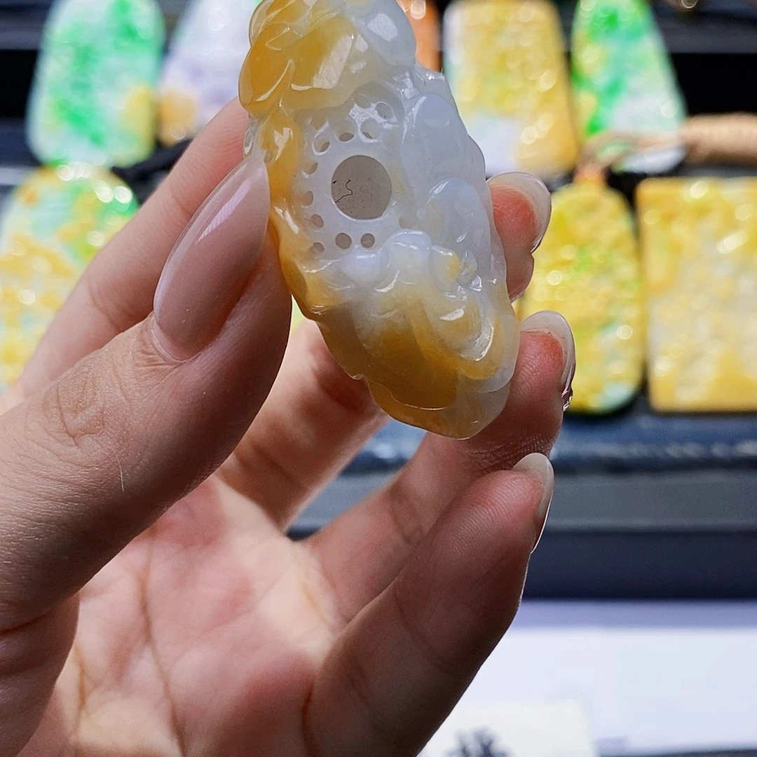 定制翡翠未镶嵌翡翠