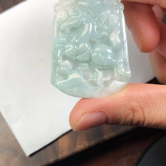 翡翠未镶嵌颈饰缅甸A货，每天下午1点半开播